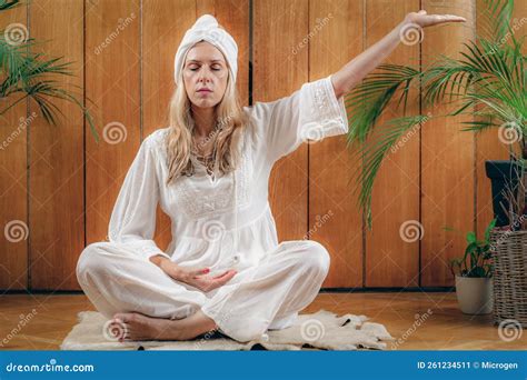 Total Balance Kriya In Kundalini Yoga Stock Image Image Of Peace