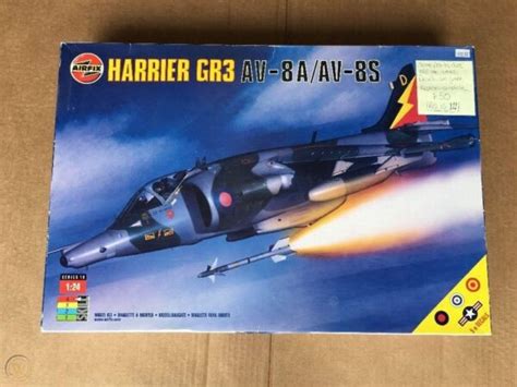 Harrier GR3, AV-8A, AV-8S - Vintage Airfix