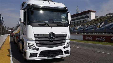 Mercedes Benz Camiones Y Buses Present El Nuevo Actros Ls