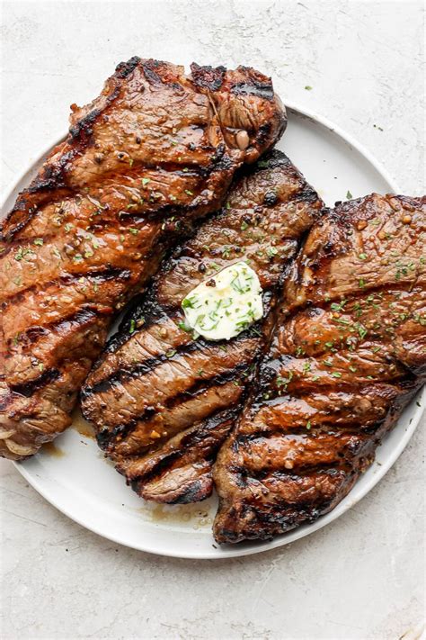 How to Grill a Perfect Steak - The Wooden Skillet