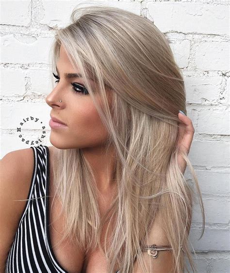 Medium Ash Blonde Hairstyle For Straight Hair Longhairstyles In 2019