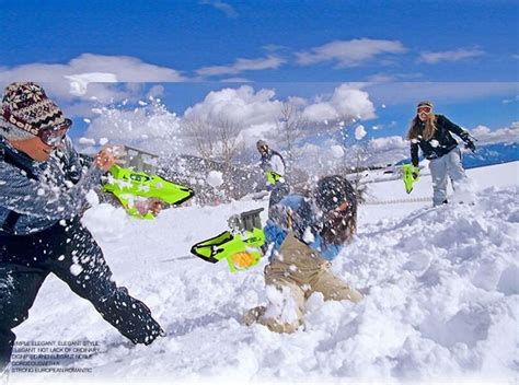 Снежный бластер (снежкомет, снежный пистолет) SnowBalls Gun для детей ...