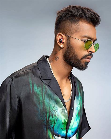 5 times Hardik Pandya proved that chain necklace is his ultimate ...