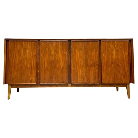 Mid Century Modern Credenza By American Of Martinsville For Sale At Stdibs