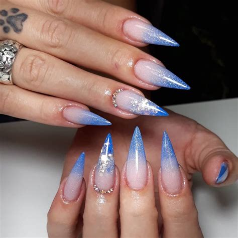 Unhas decoradas em azul 60 inspirações e tutorias para explorar o tom