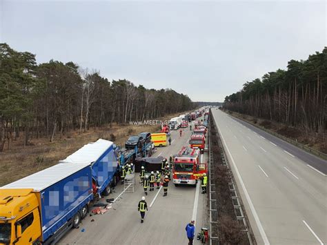 Tödlicher Unfall LKW Fahrer rast auf der A2 bei Burg ungebremst ins