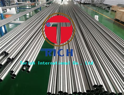 Heat Exchanger Seamless Titanium Tubing Astm B Gr Material