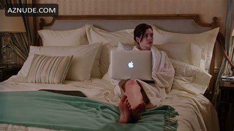 The Intern Nude Scenes Aznude