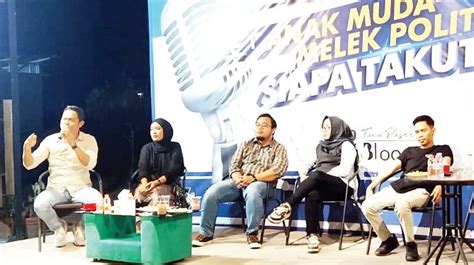 Talk Show Anak Muda Melek Politik Siapa Takut Hendra Minta Jangan