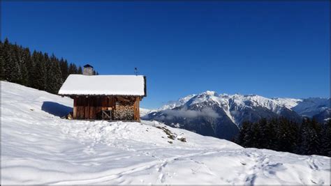 Le Clou Et Lac Du Clou M En Boucle Par Les Maisonnettes