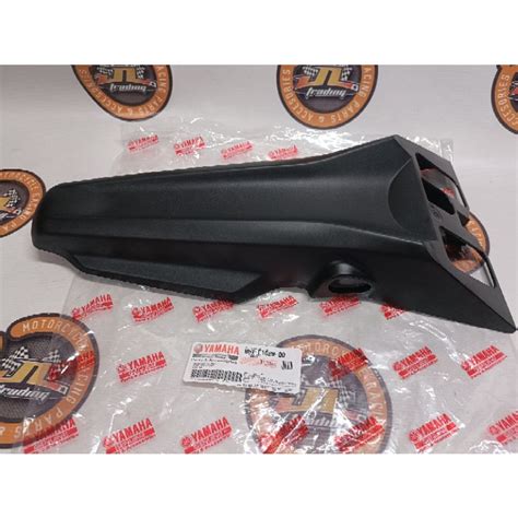 Ready Stock GENUINE REAR FENDER LICENCE LIGHT ASSY MUD GUARD B5V