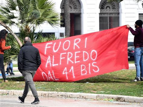 Alfredo Cospito Torna Nel Carcere Di Sassari Attesa Il 19 Giugno L