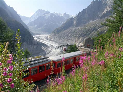 Mer De Glace Chamonix The Ice Cave Montenvers Train