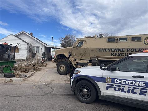 Cheyenne Swat Team Makes Arrest School Put In Secure Perimeter