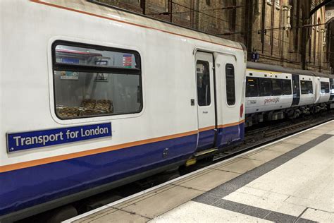 Class 315 London Overground Plaque And Poppy Liverpool Stre Flickr