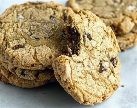 Jumbo Chewy Chocolate Chip Cookies