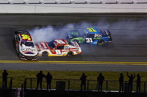 Daytona 500 viewers in awe of 'spectacular' camera angles during live ...