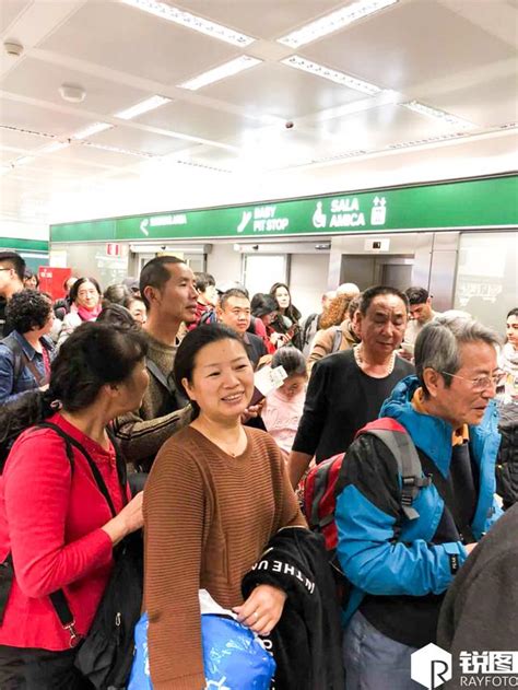 240中國旅客滯留德黑蘭機場 得到中使館幫助後絕大多數已離境 每日頭條