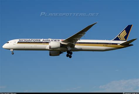 9V SCA Singapore Airlines Boeing 787 10 Dreamliner Photo by Māuruuru