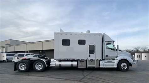 Kenworth T Day Cab With Inch Ari Legacy Ii Rb Sleeper