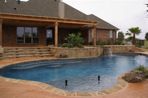 Swimming Pool - Tyler, TX - Photo Gallery - Landscaping Network