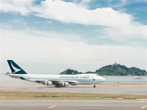 Cathay Pacific Lands First Commercial Flight At Third Runway At Hong