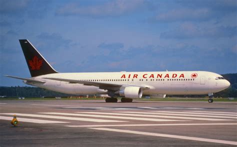 Air Canada Con Alza En Pasajeros Y Carga Al S T