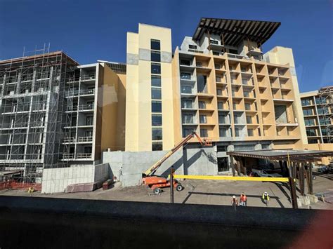 Island Tower At Disneys Polynesian Villas Bungalows Construction