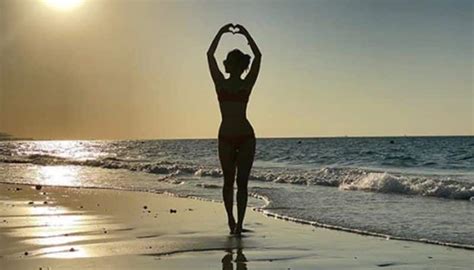 Mouni Roy S Black Bikini Picture Sets Social Media On Fire