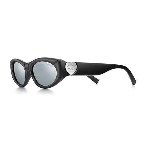 Return To Tiffany™ Sunglasses In Black Acetate With Grey Mirrored Lenses Tiffany And Co Australia