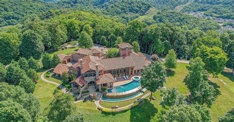 Mediterranean Style Hilltop Home On 56 Acres In Franklin, Tennessee ...