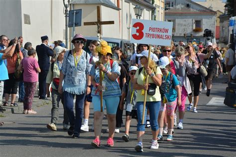 Galeria Z Modlitw I Piewem Na Ustach Ruszyli Na Jasn G R