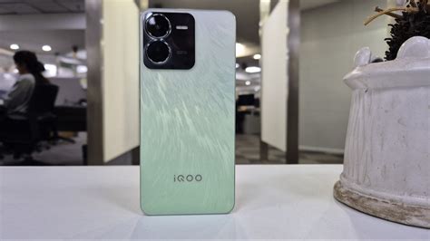 Iqoo Z9 5g हुआ लॉन्च 50mp कैमरा और 5000mah बैटरी जानिए कीमत और फीचर्स