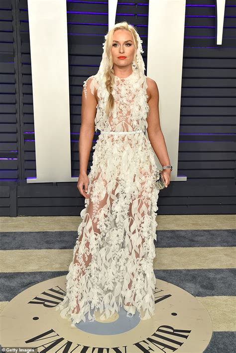 Lindsey Vonn Flaunts Athlete Physique In Tiny Pink Bikini For Sports Illustrated Swimsuit Issue