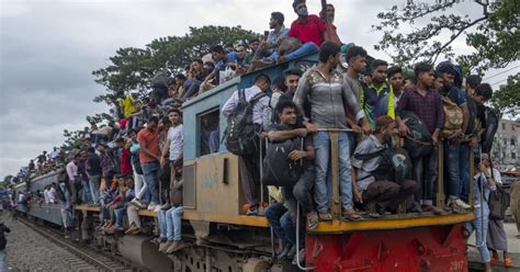 In pictures: Overcrowded trains packed with Eid holidaymakers