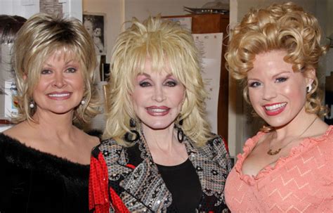 Meet the 11 Siblings of Country Music Legend Dolly Parton