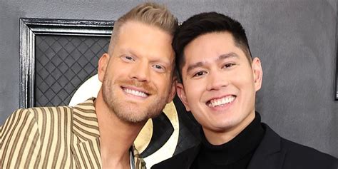 Pentatonix Singer Scott Hoying Marries Model Mark Manio