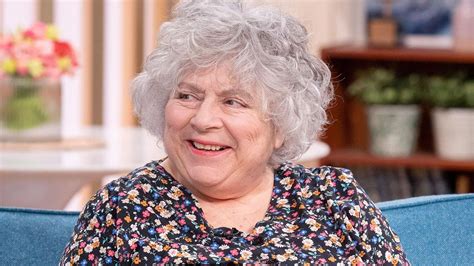 Call The Midwife Star Miriam Margolyes To Take A Break From The Show