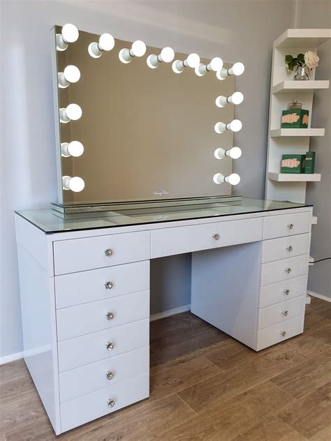 Best Makeup Vanity Tables Home Gallery