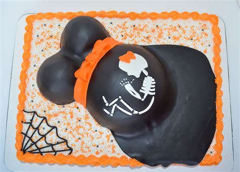 Halloween Themed Baby Shower | Halloween baby shower theme, Halloween ...