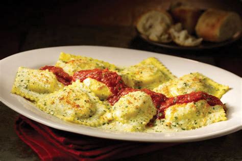 Maggiano's | Philadelphia, PA | Philadelphia Restaurants | Philadelphia Dining