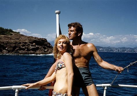 Naked Myl Ne Demongeot In Une Manche Et La Belle