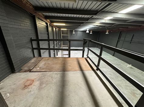 Factory, Warehouse & Industrial Property Leased in Unit 1/3 Carnarvon