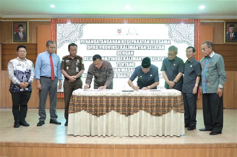 Tandatangani MoU Penanganan Masalah Hukum Bidang Perdata TUN Upaya