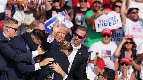 Image Of Agents Smiling Amid Trump Shooting Is Altered Fact Check