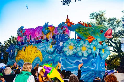 Mardi_Gras_Floats - Lee Henderson Photography