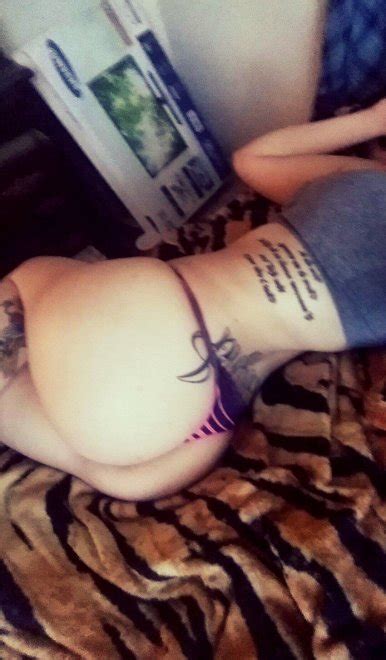 Arm Leg Selfie Tattoo Porn Pic