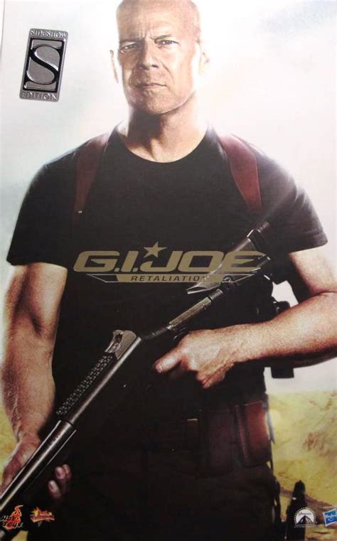Hot Toys Scale G I Joe Retaliation Joe Colton In Hand Images HissTank