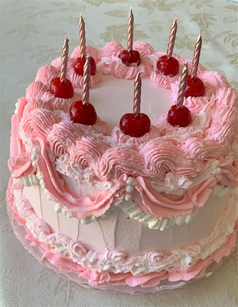 Vintage Bday Cake Pretty Birthday Cakes Vintage Cake Pink Cake