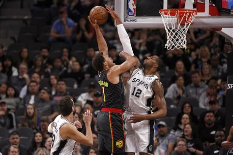 Hawks Lose 21st Straight Game In San Antonio 117 111